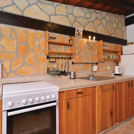 2 Bedroom Awesome In