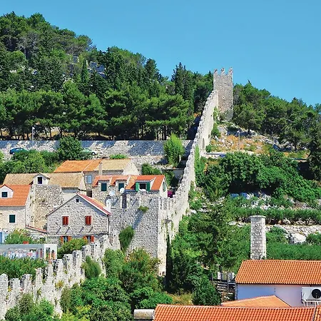 2 Bedroom Awesome In * Ivan Dolac