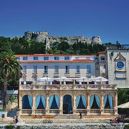 Apartment 2 Bedroom Awesome In Ivan Dolac