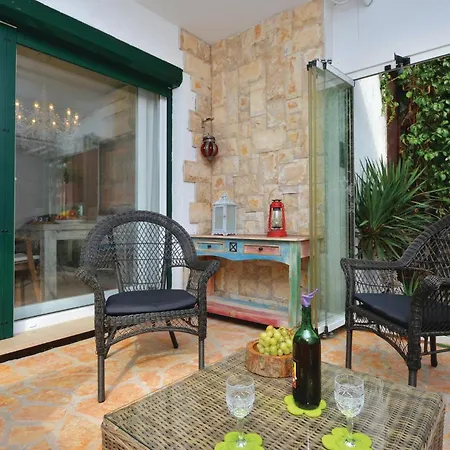 2 Bedroom Awesome In