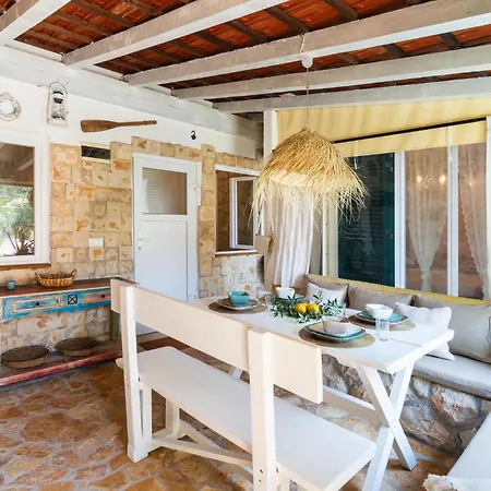 2 Bedroom Awesome In * Ivan Dolac